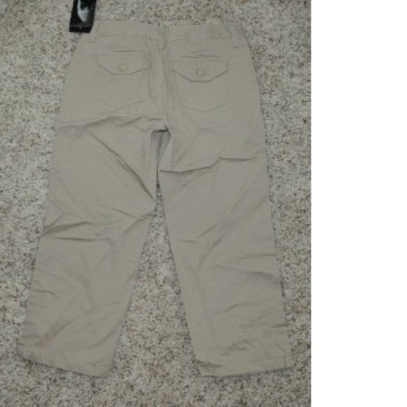 Womens Capris Beige Khaki sz 2 Button Tab Pants Stretch Summer Daisy Fuentes - Picture 4 of 5